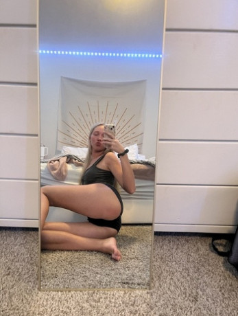 think-you-have-the-stamina-to-fuck-me-all-night-big-0