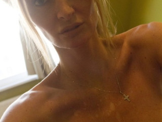 silent-fuck-in-the-library