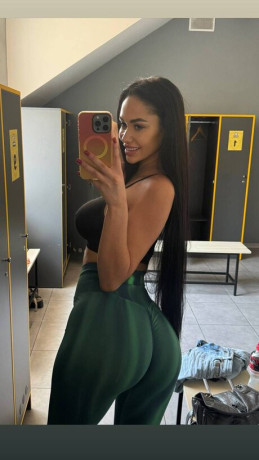 lets-meet-for-a-drink-and-then-fuck-big-0