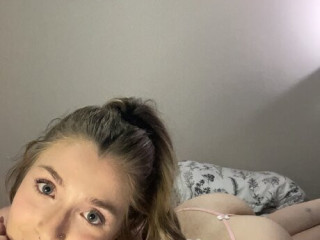 need-a-man-who-can-handle-a-horny-woman