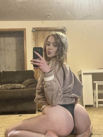 just-want-to-meet-a-normal-guy-for-a-hot-time-big-0